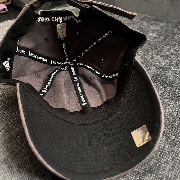 Adidas Golden State Warriors 2017 championship hat - Picture 5 of 5